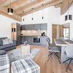 Alpenparks & Alpina Seefeld Aparthotel Seefeld in Tirol