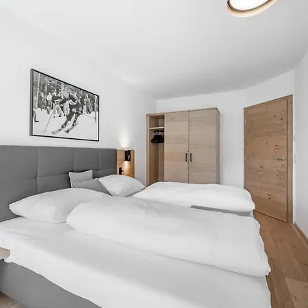 公寓式酒店 Alpenparks & Alpina Seefeld 4*