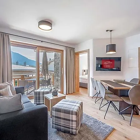 Alpenparks & Alpina Seefeld 公寓式酒店 4*