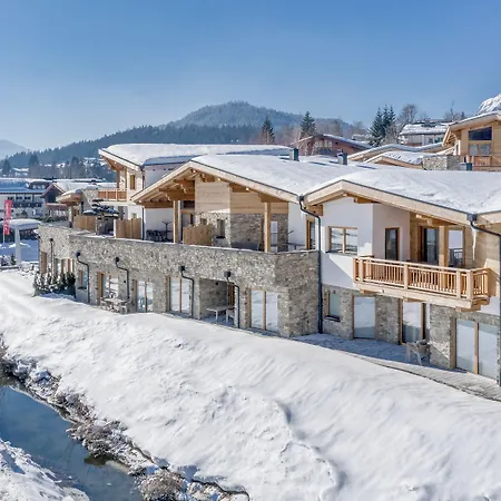公寓式酒店 Alpenparks & Alpina Seefeld 4*