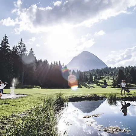 Alpenparks & Alpina Seefeld Lejlighedshotel 4*