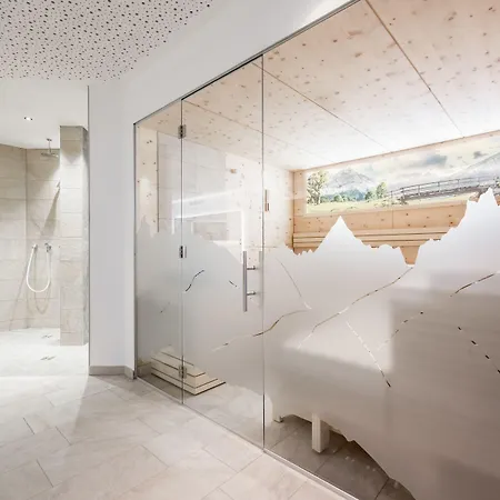 Alpenparks & Alpina Seefeld 4*